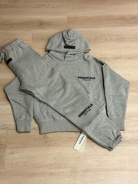 Essentials kid Dark Oatmeal Hoodie & Pant Set